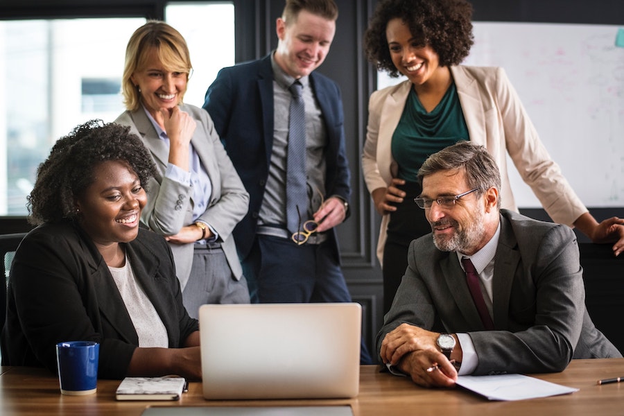 https://dlaignite.com/wp-content/uploads/2017/05/analyzing-brainstorming-business-1124062.jpg