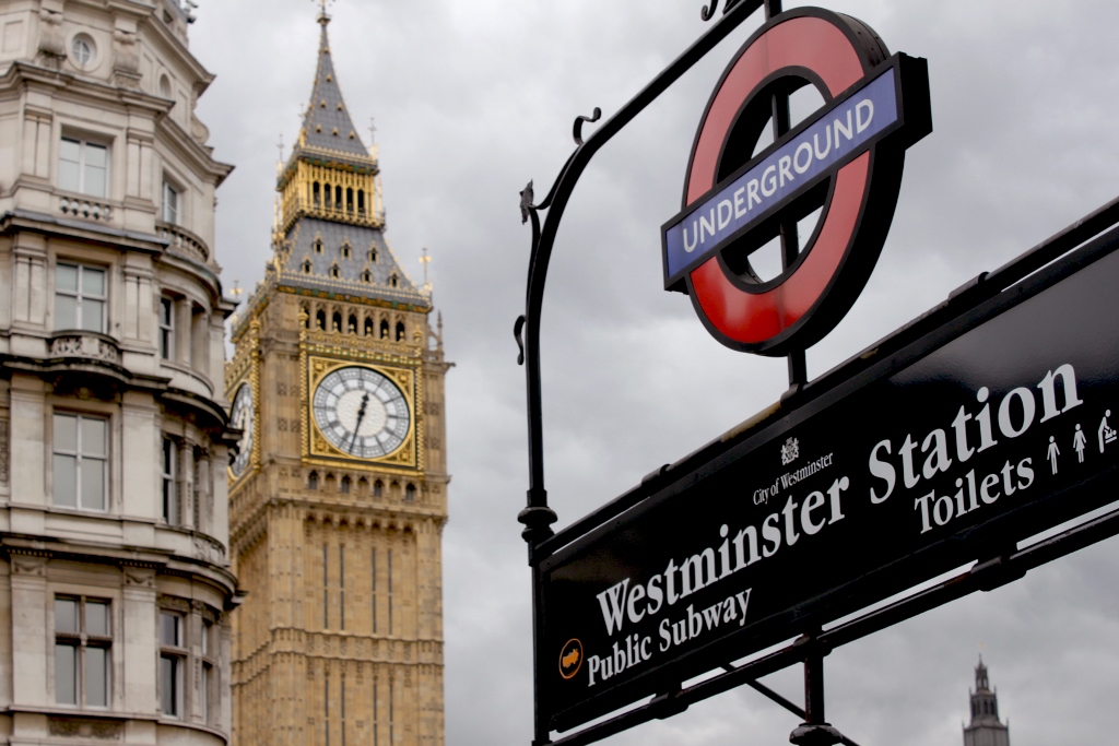 https://dlaignite.com/wp-content/uploads/2017/12/London-Underground-1024x683-1.jpg