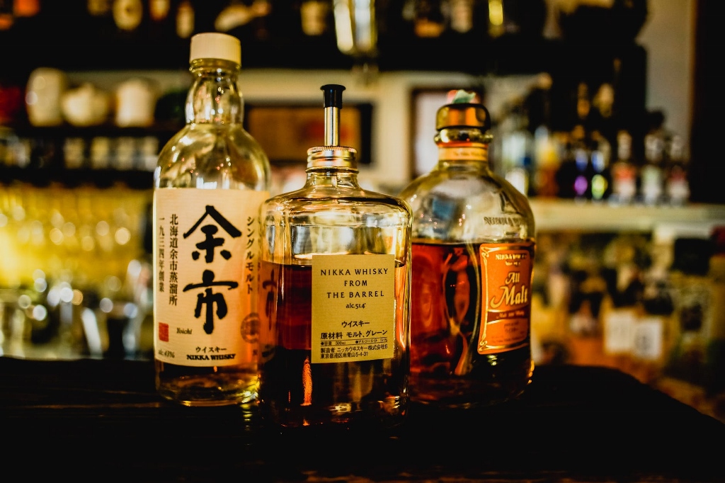 https://dlaignite.com/wp-content/uploads/2017/12/Whisky-1024x682-1.jpg