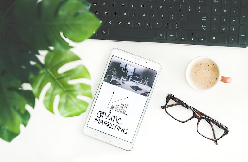 https://dlaignite.com/wp-content/uploads/2018/12/coffee-cup-of-coffee-desk-905163.jpg