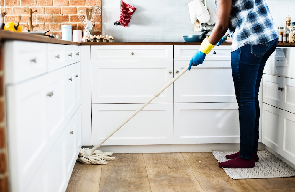 https://dlaignite.com/wp-content/uploads/2019/04/alone-cabinets-chores-1321730.jpg