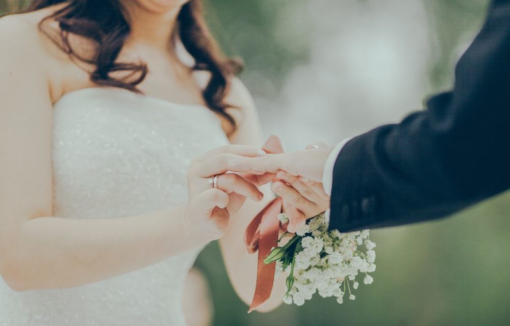 https://dlaignite.com/wp-content/uploads/2019/05/jeremy-wong-weddings-602196-unsplash-e1559030309468-1000x640.jpg