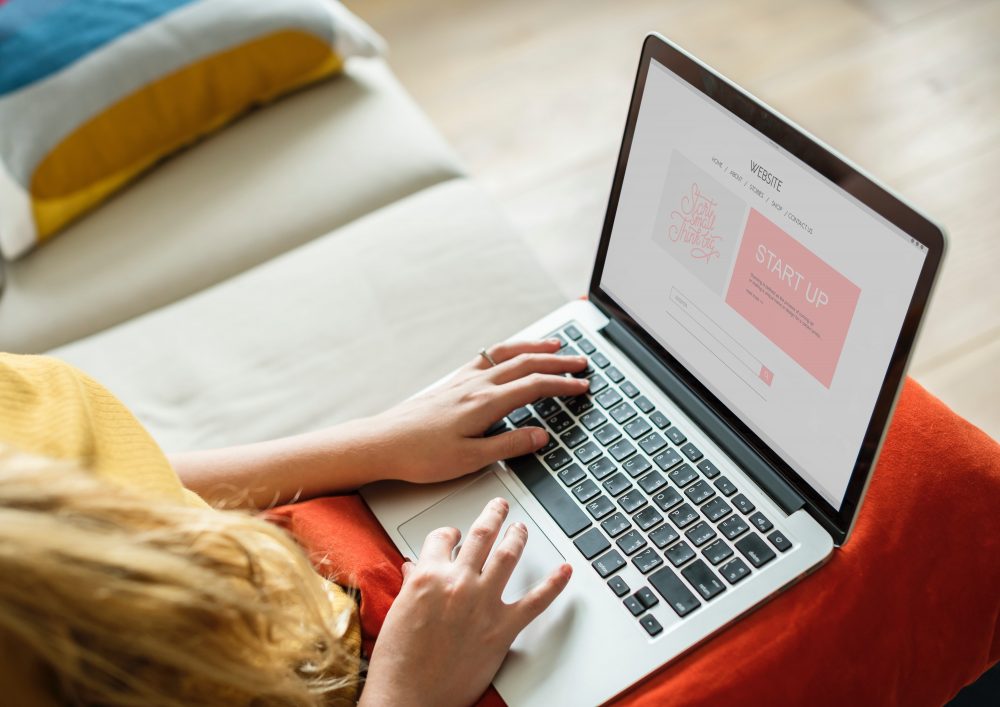 https://dlaignite.com/wp-content/uploads/2019/06/apartment-browsing-communication-1266007-e1561542847250.jpg