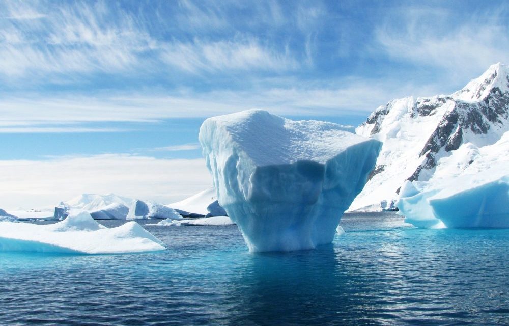 https://dlaignite.com/wp-content/uploads/2019/07/antarctica-arctic-clouds-53389-e1562571001455-1000x640.jpg