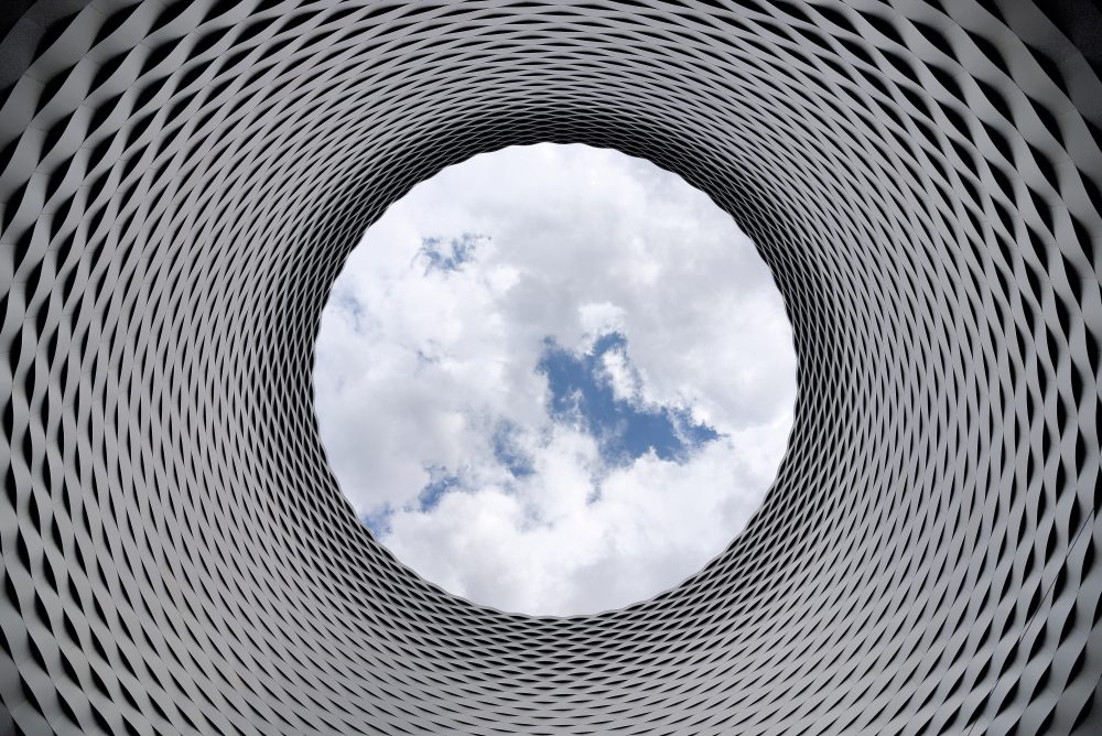 https://dlaignite.com/wp-content/uploads/2019/10/4k-wallpaper-aluminum-architectural-210158-e1571046195562.jpg