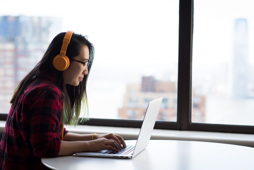 https://dlaignite.com/wp-content/uploads/2019/11/adult-call-center-desk-1181681-e1572856009248.jpg